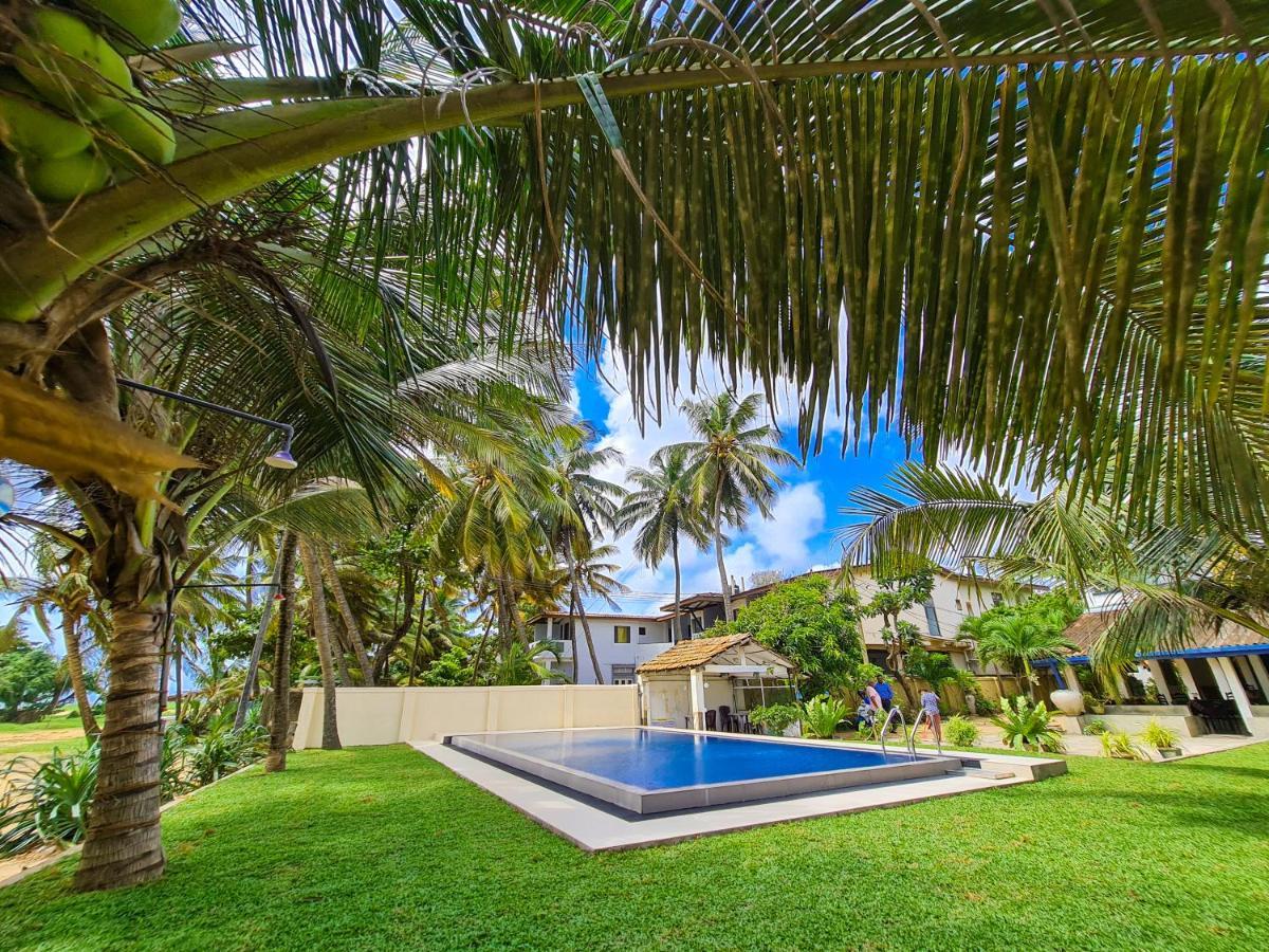 Star Beach Guest House Negombo Extérieur photo