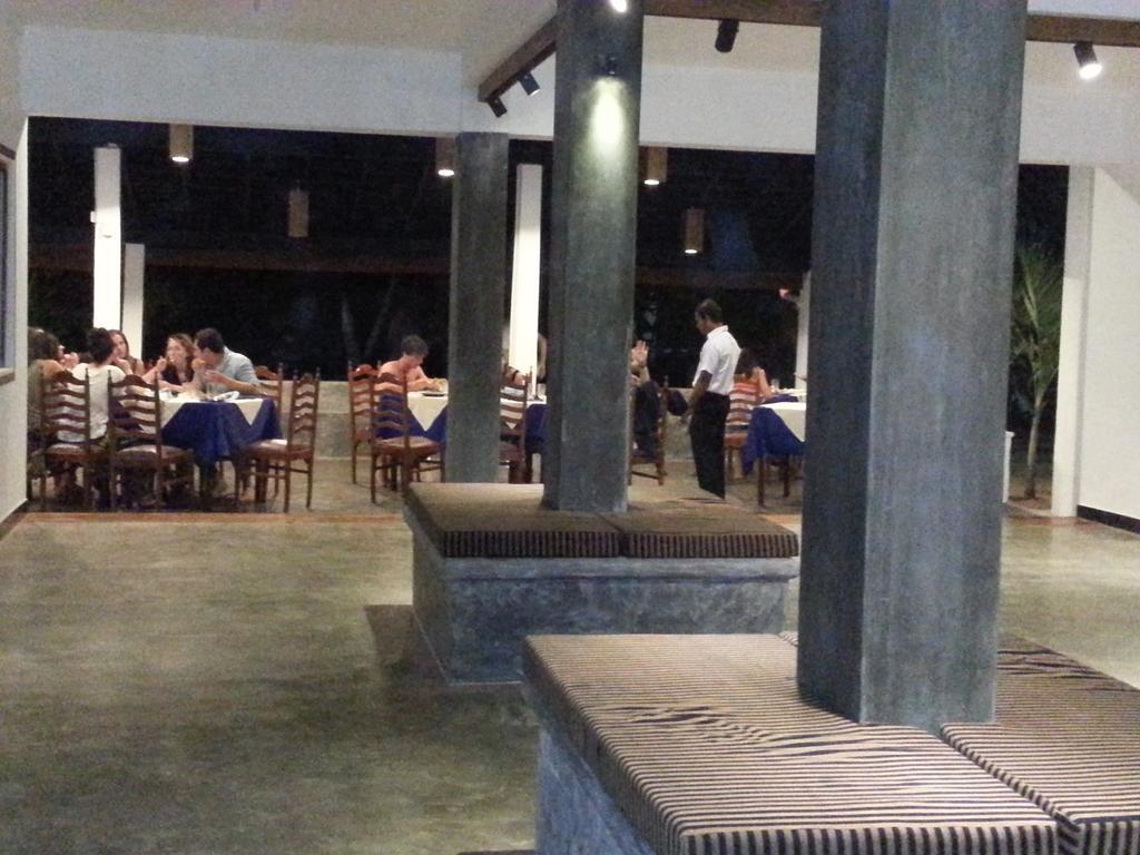 Star Beach Guest House Negombo Extérieur photo