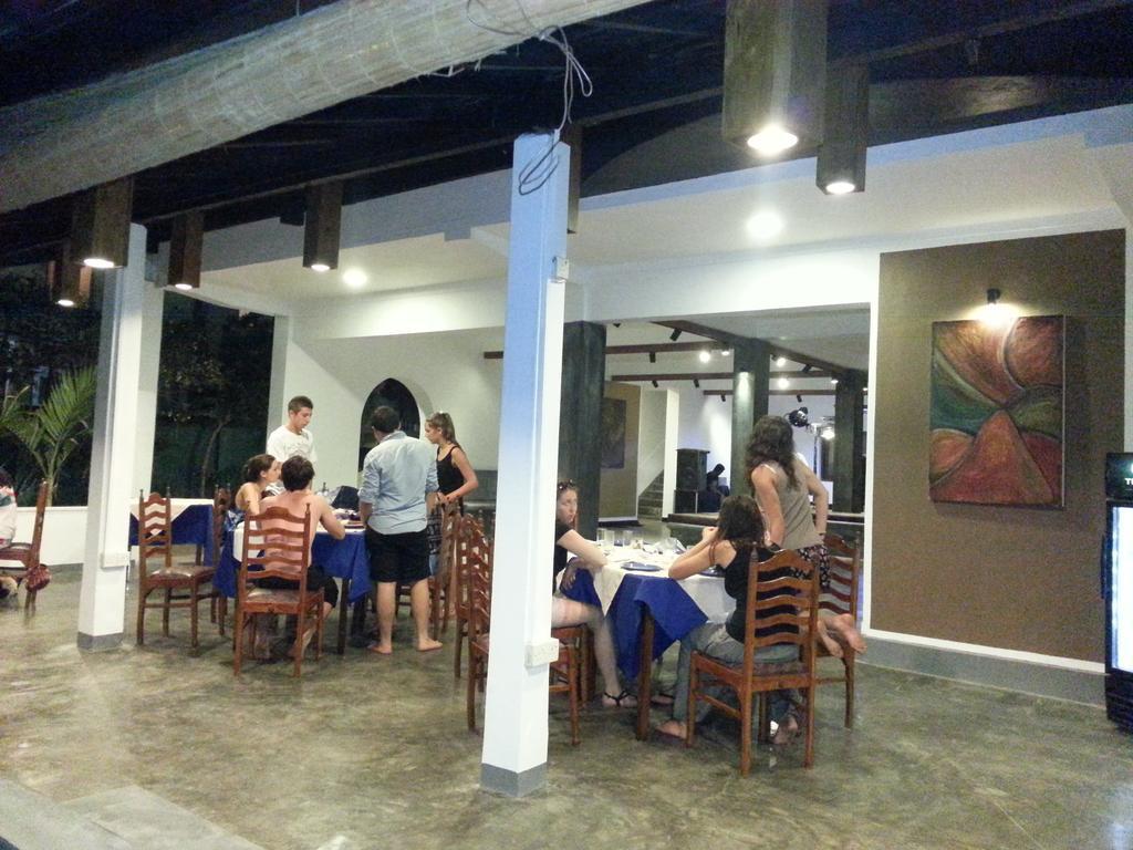 Star Beach Guest House Negombo Extérieur photo