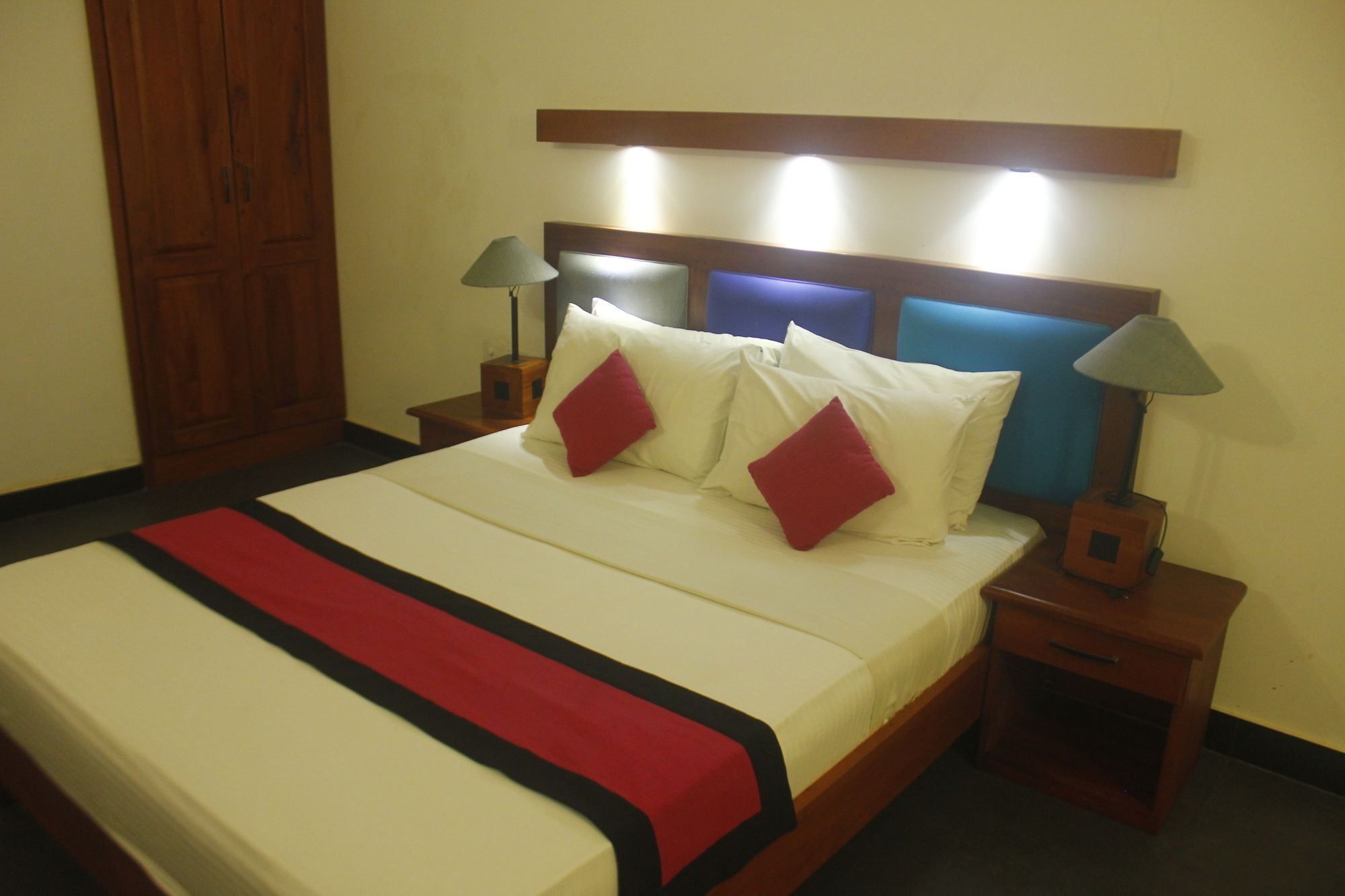 Star Beach Guest House Negombo Extérieur photo