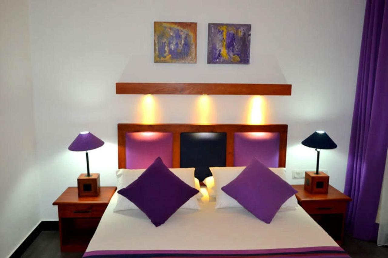 Star Beach Guest House Negombo Extérieur photo