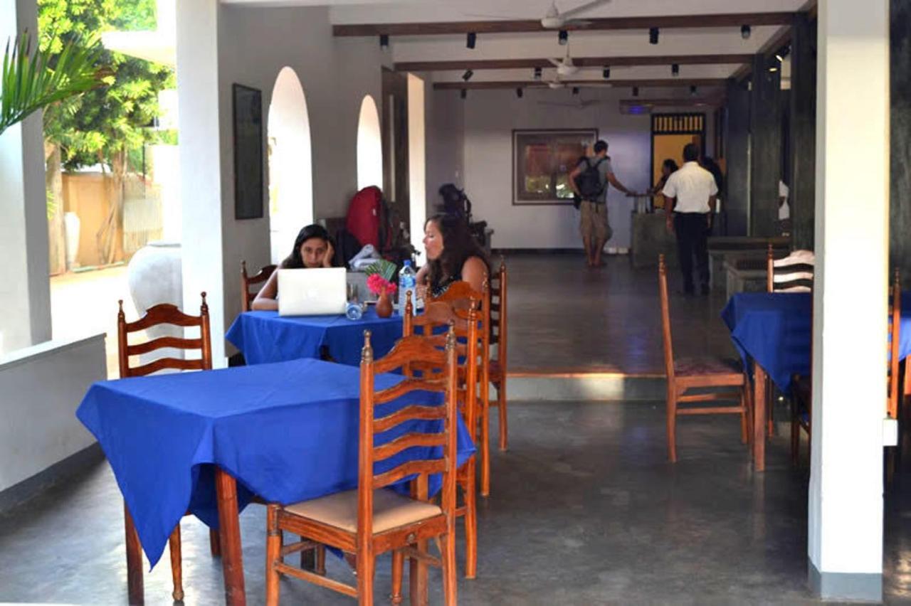 Star Beach Guest House Negombo Extérieur photo